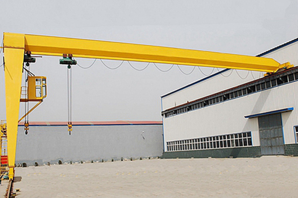 Single girder semi-gantry crane